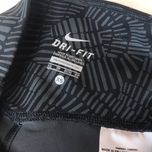 Nike legendary crop - Picture 4 of 5